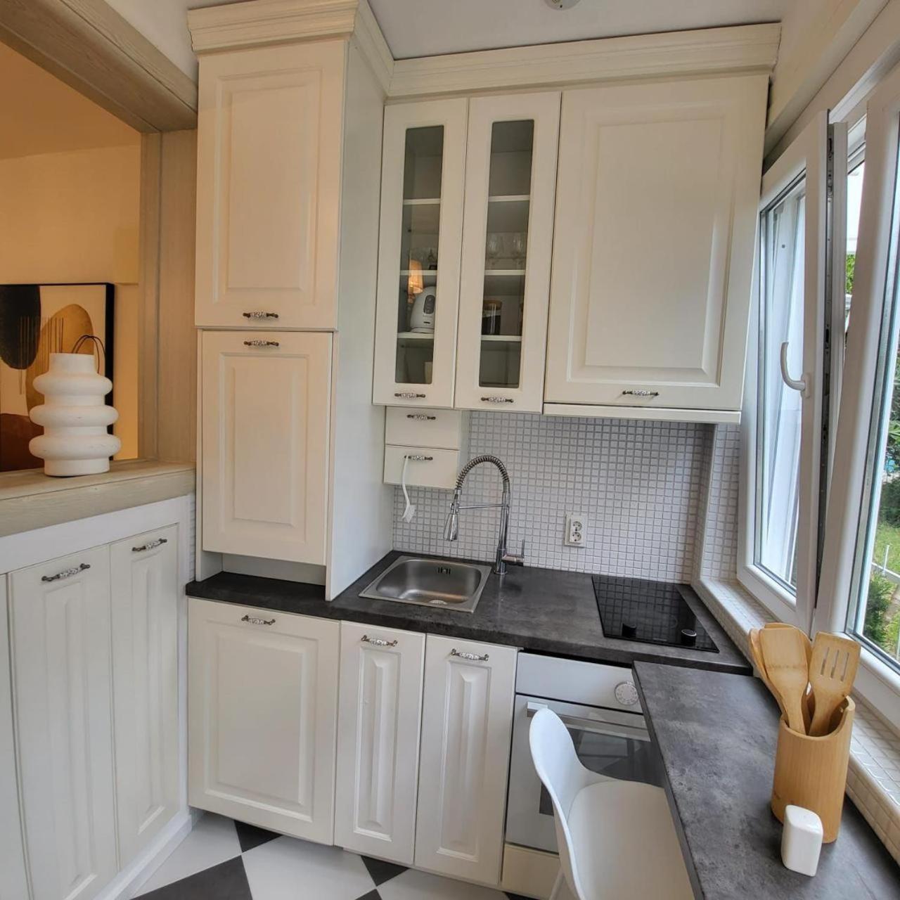 Sunrise Deluxe Apartment Budva